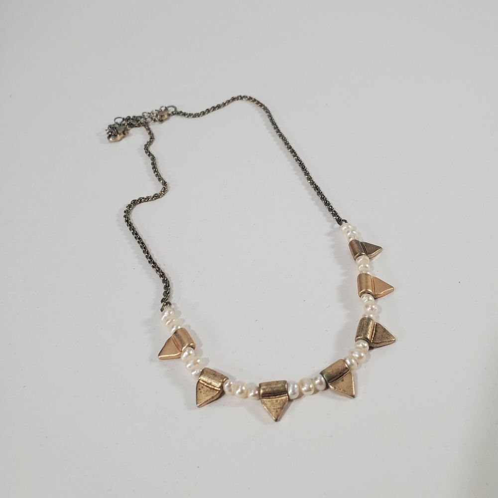 Gold and white cute beaded necklace